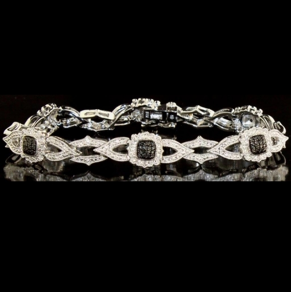 Elegant Black Diamond Bracelet - Picture 2 of 2